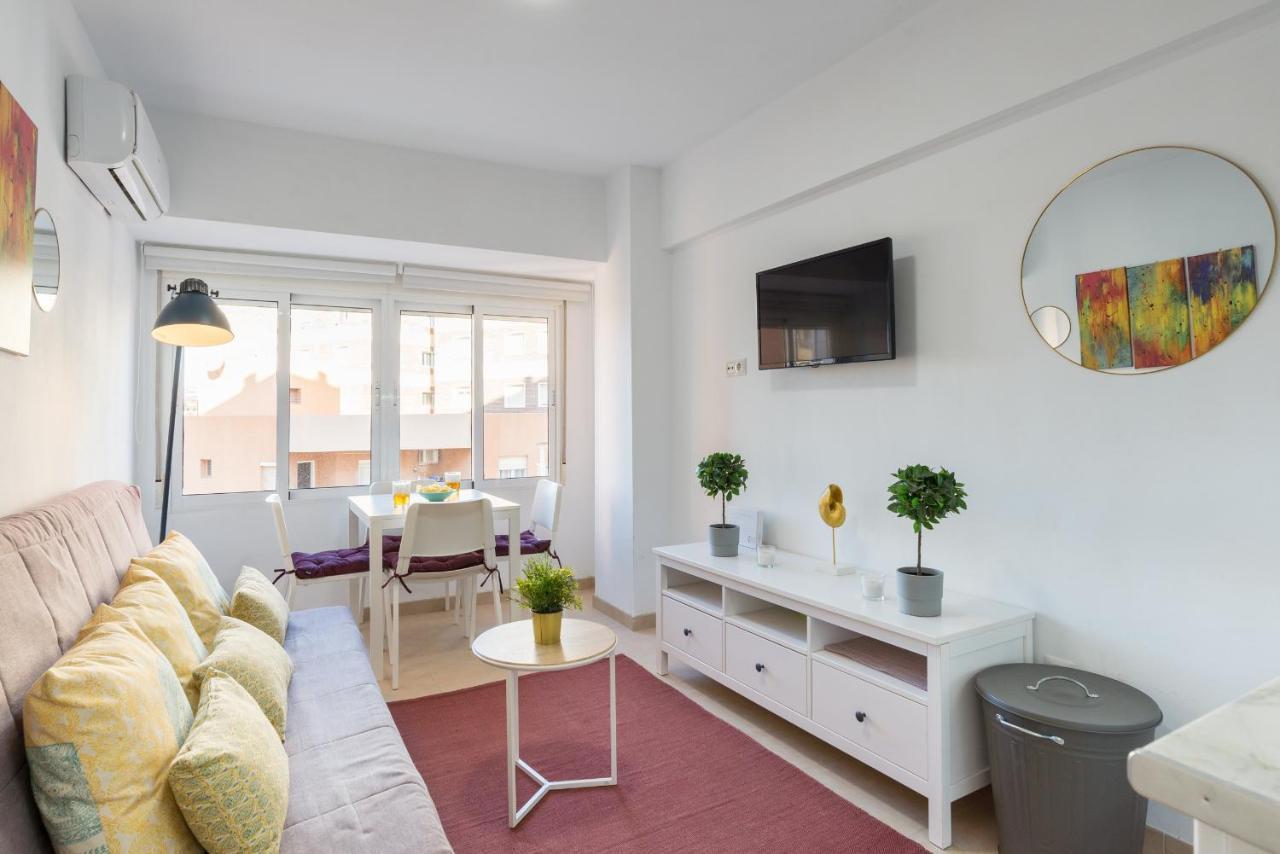 Mp6-Cathedral Views Apt Right On The Beach Apartment Malaga Exterior photo